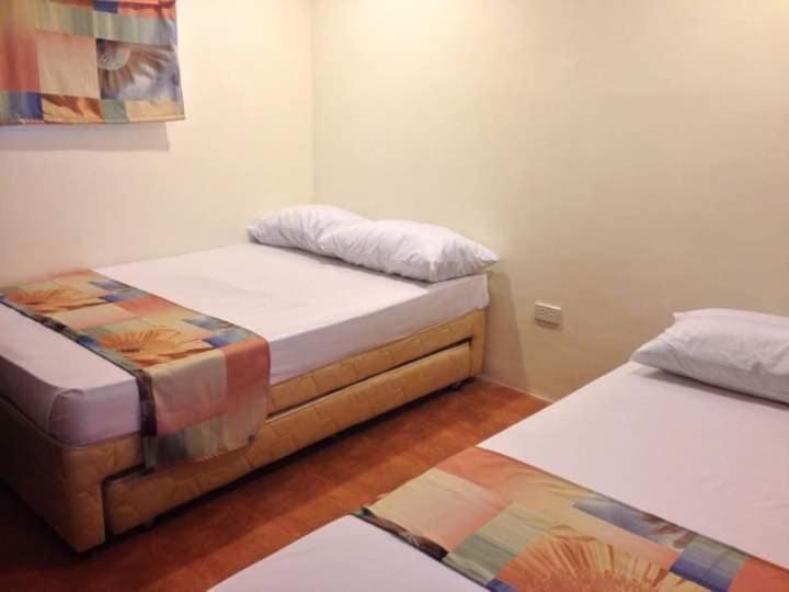 Miami Heat Beach Resort Morong  Kültér fotó